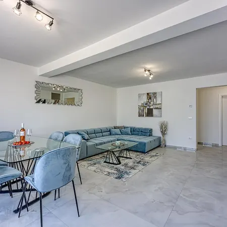 Apartment Luana With Private Pool Poreč Zewnętrze zdjęcie