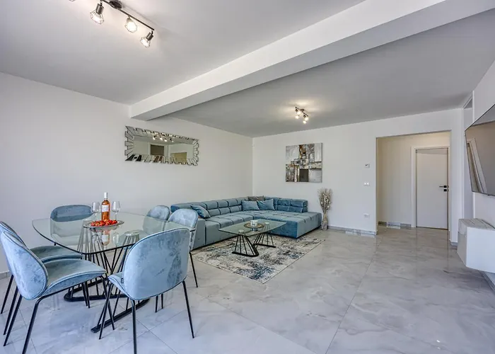 Apartment Luana With Private Pool